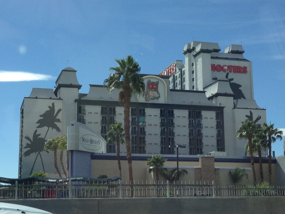 Las Vegas, part 3. Hotel HOOTERS.