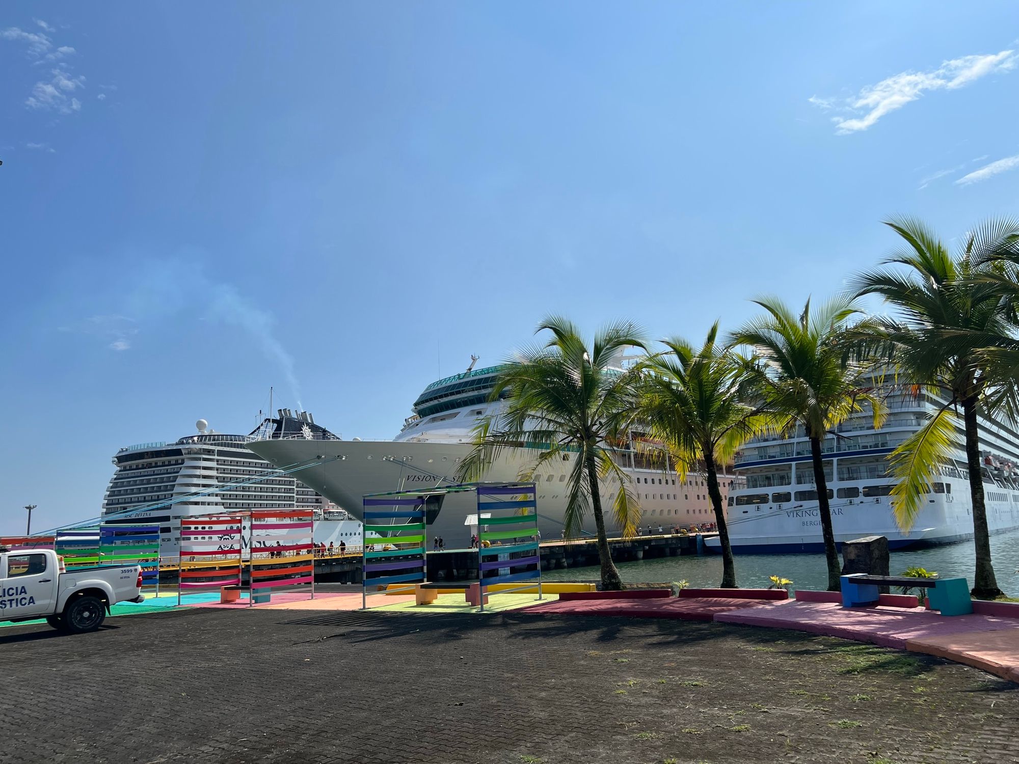 Cruise in the Southern Caribbean. Day 4. Costa Rica. Arrival at the coast.