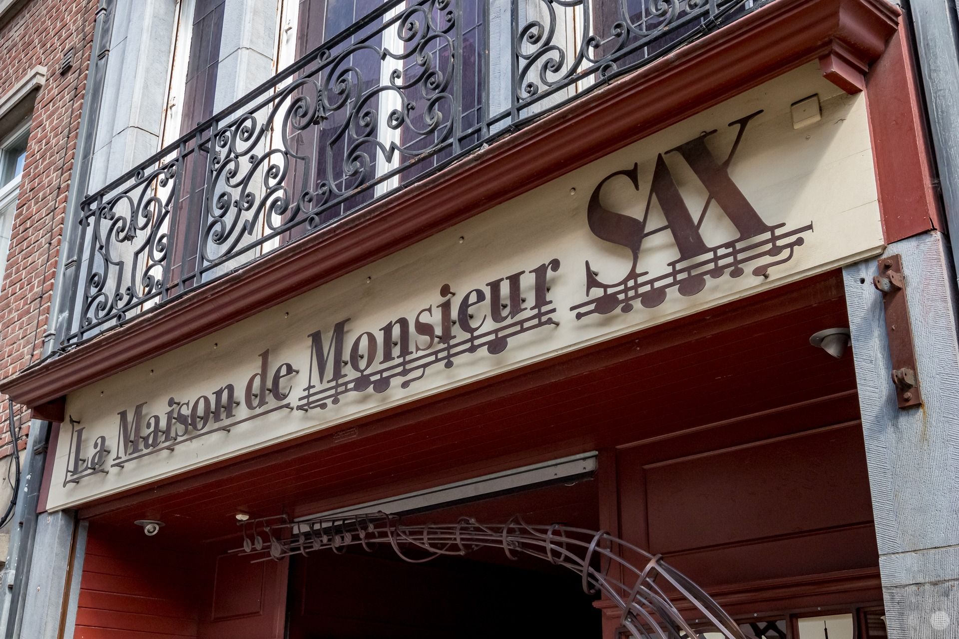 Dinant - a city of music, history, nature and amazing views /20 photos/