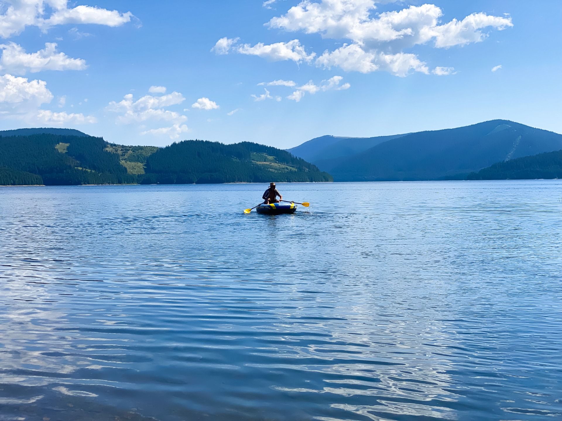 Vidra Lake - a Stunning Landscape and Lake to Visit in Romania