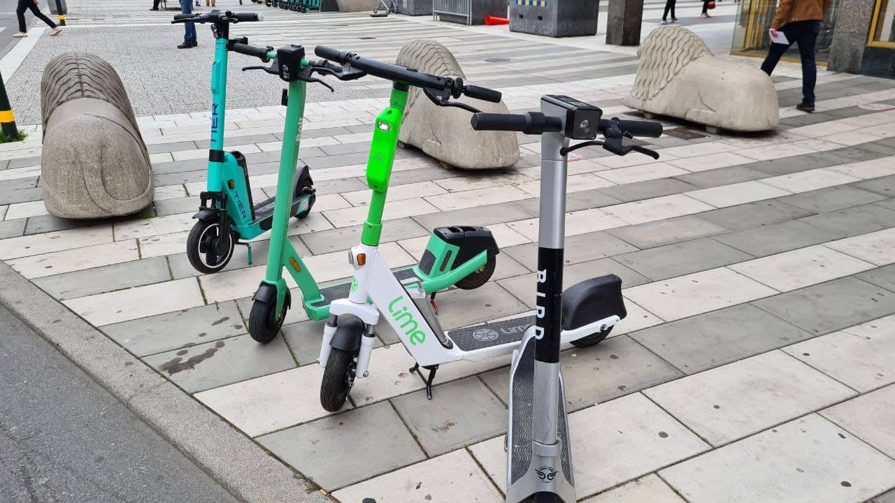 Is it popular to ride an electric scooter in your country?? It has become a big part of the method to move around the city.