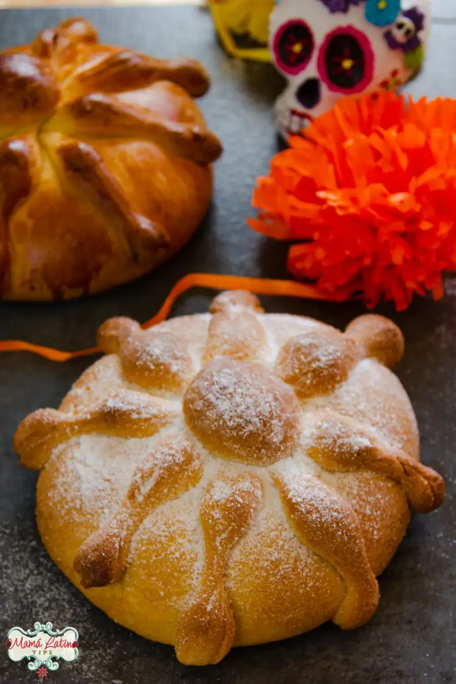 Reference - https://www.mamalatinatips.com/2021/10/mexican-day-of-the-dead-bread.html
