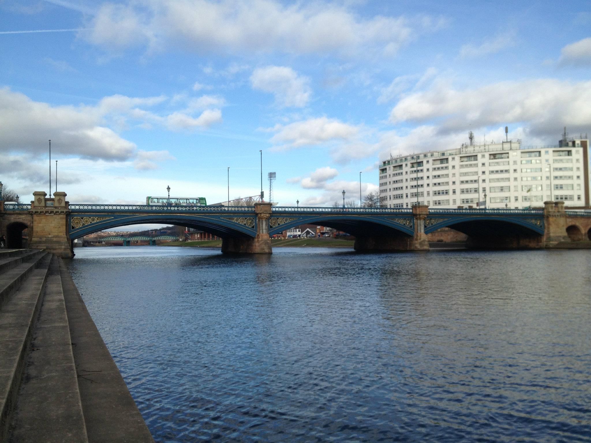 A Beautiful Day at the Bank of the River Trent