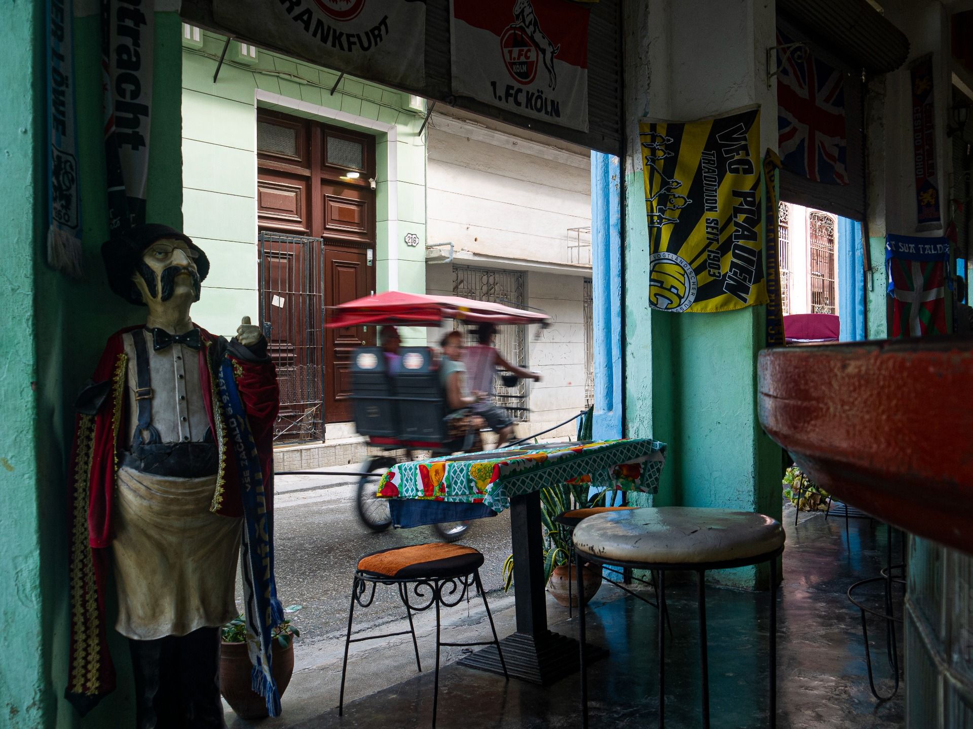 I don’t know what to say 😂 Would people in Spain recognise this man, by any chance?