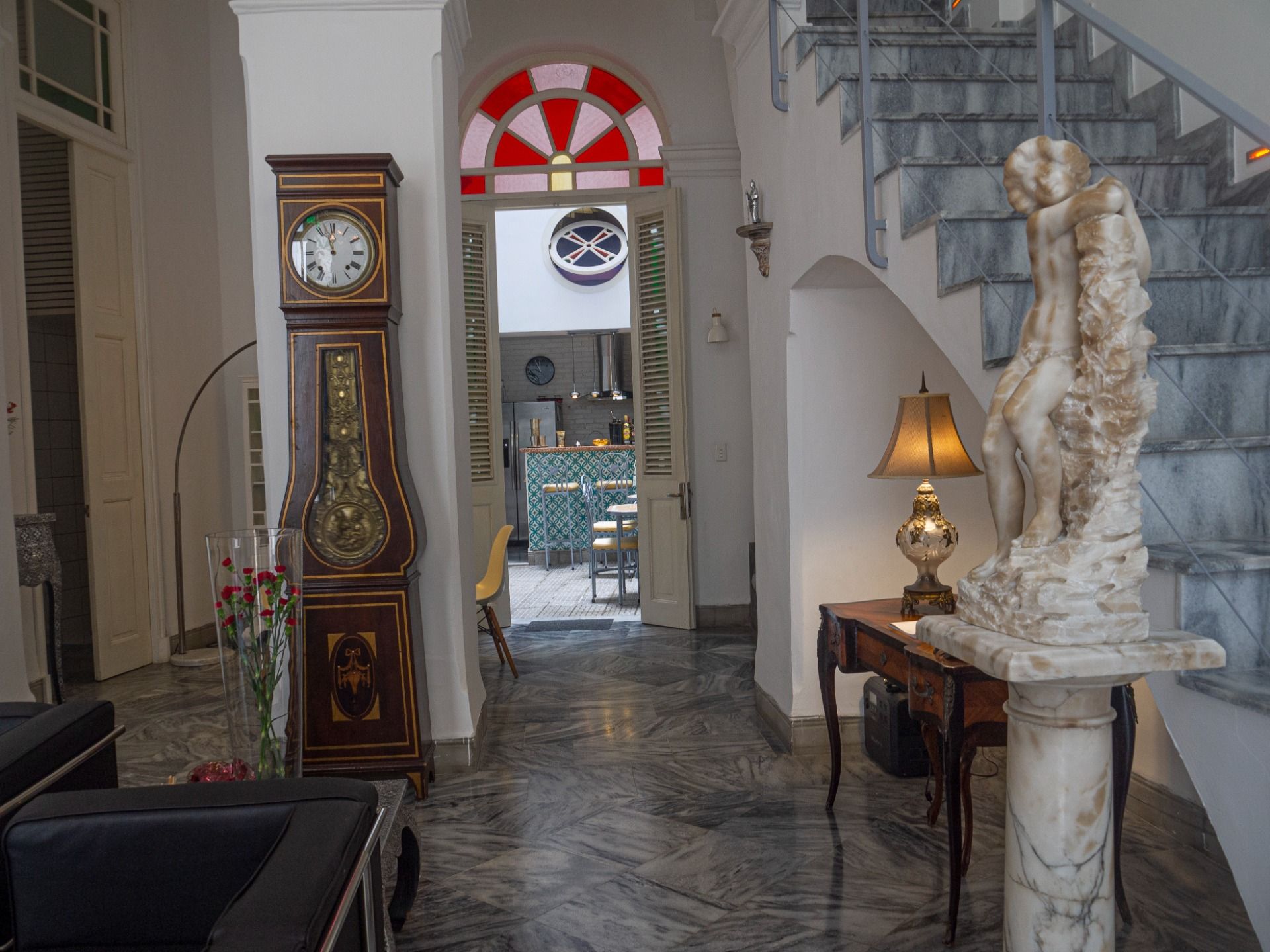 It’s a guesthouse, and the manager said I could step inside to take a photo. I just snapped this one, two steps in, and kept moving.