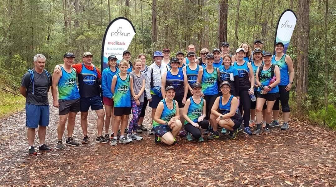 I had all ready run the course twice before but Caroline had not, so when our local running group planned a trip there (on Saturday 28th September, 2019), we jumped at the chance. That’s us hiding in the back row, second and third from right.