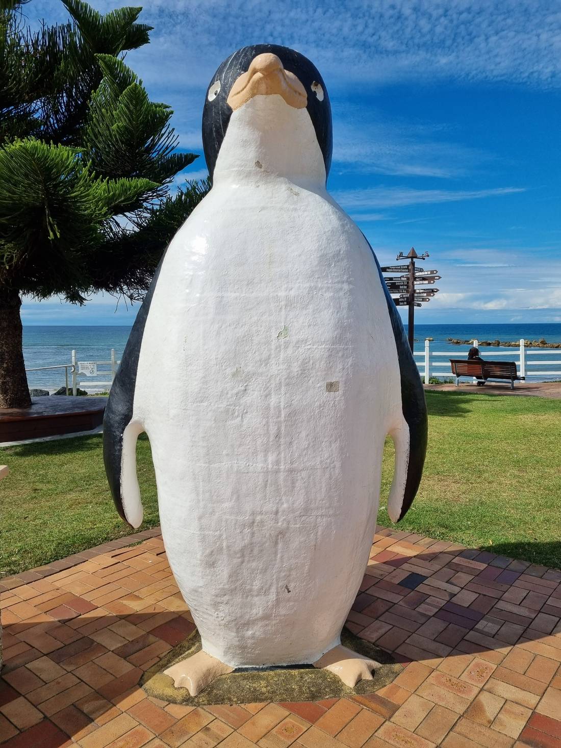 The Big Penguin. Strangely it seems the town was named after the Small Fairy Penguin but nowadays they only visit some well protected Nature Reserves elsewhere on the island. Seems the urban sprawl has scared them away.