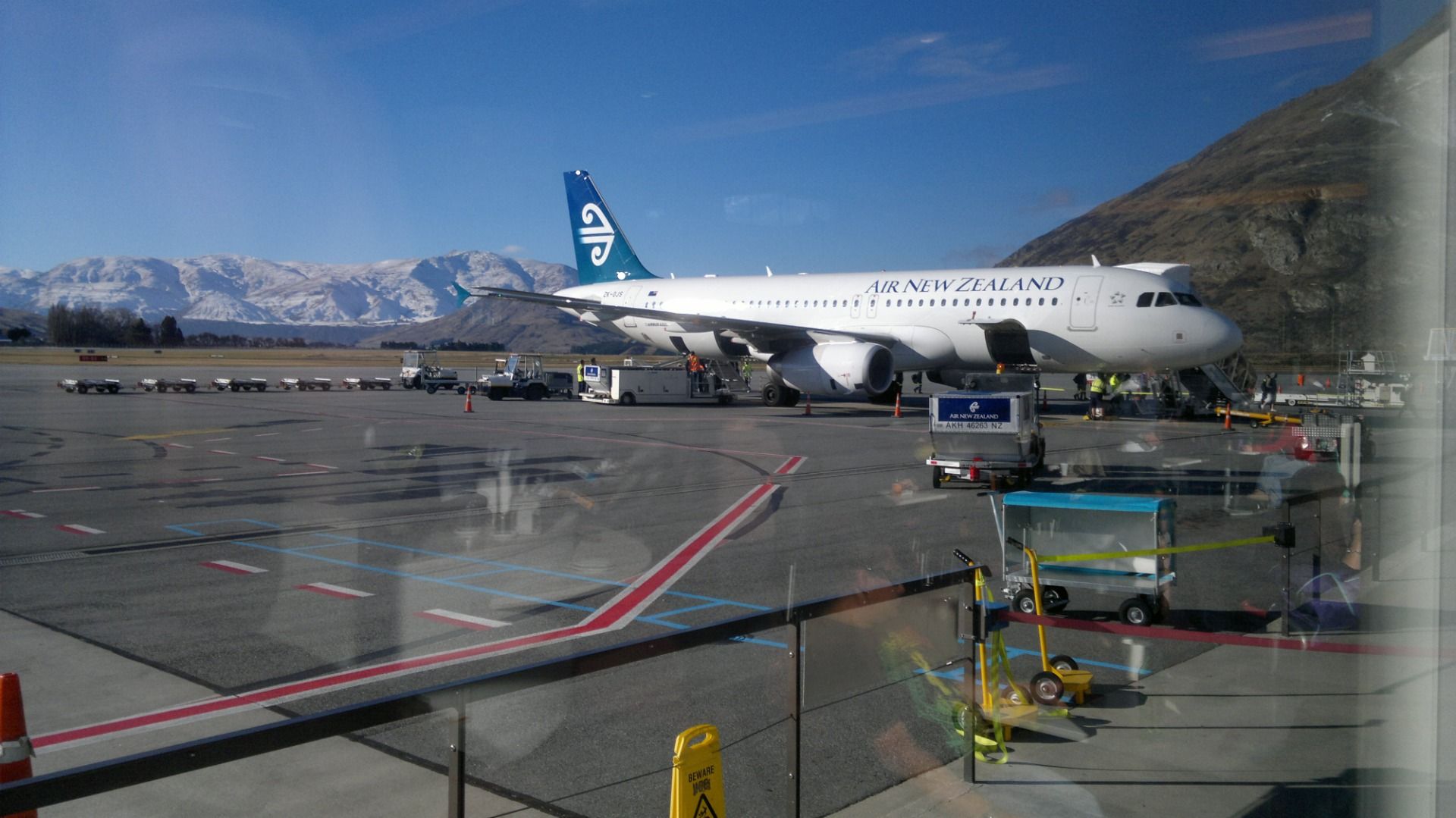 We were in Queenstown early this year but that was a summer hiking trip. I wanted to make sure I have my winter snow boarding trip on my Pinmapple map blog as well. It was a while back in 2012 when we had organised a snow boarding trip with another one of our neighbours.