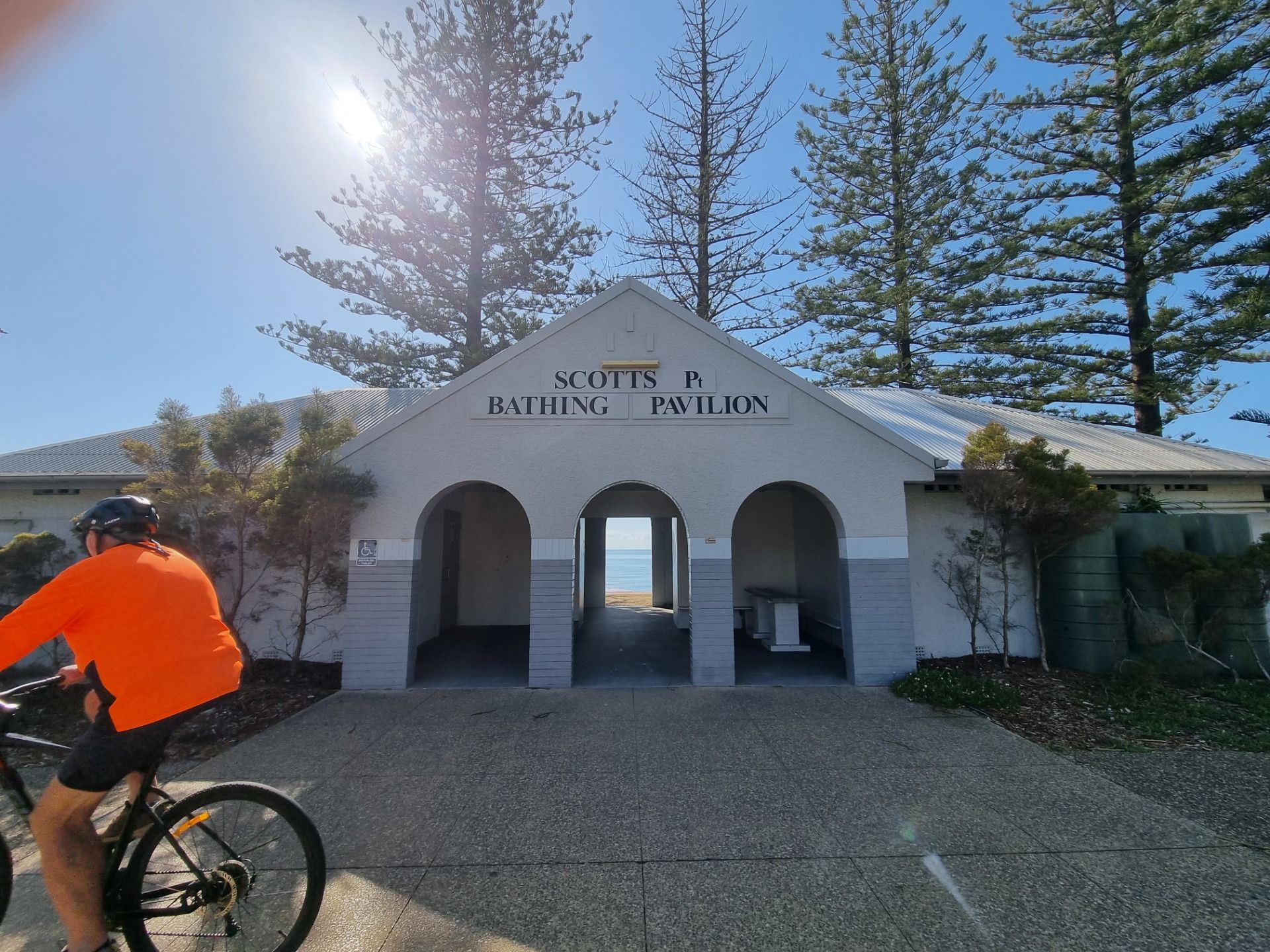 Even the photo bombed shots worked out ok at this nice place.