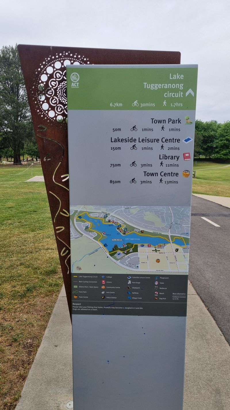 The lake walking circuit goes all the way around but the parkrun course only used half of it, if I was feeling a little fitter I would have done the rest of it straight afterwards or before.