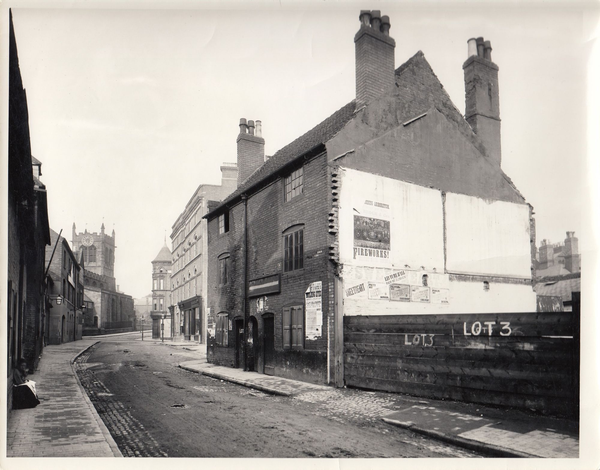 I never knew any of my Grand parents! Both my Mum and Dad where the youngest children of big families back in the day. Which I suppose was quite common but being the youngest meant there parents would have been older when they had them. Not knowing my Grand parents and the fact that my parents emigrated to Australia when they were young made me keen to find out what ever I could when I did my first back packing trip to England. I heard a few stories from many different cousins but when this young Australian started showing an interest, lots of my distant relatives started helping me out. Marriage and birth certificates led me to finding one set of my Grand parents in Derby. Back in the1990s I would catch the local train from my base near Manchester and visit the Derby library. I could not afford to pay someone to do the research for me but it was free to search the local library old census records. It was with an old micro fish system, there was surname name index then I would have to look through multiple micro slide until I found a good match of birth dates and names. I remember when I first started looking into it I was the only young person there but many of the other locals in the family history search section would help me out. They were great little day trips as I got to get to know a little bit about the area. On this occasion I found a perfect family match in the 1851 census of my Grand parents at 20 bag lane right in the middle of Derby. Another big family, I ended up finding them on the 61,71 and 81 census as well to with my Grand father listed as a coach builder. With the address being in the middle of own I started thinking they could have been wealthy, but the more I looked into it, it probably was not the case. This Grandfather was born 1848 and in 1841 his parents were in a different nearby town. I guess at those time people were moving into big towns to find work during the Industrial age. By 1991 they had all moved to Manchester but it definitely looks like for a good chunk of time Bag Lane and Derby was home.