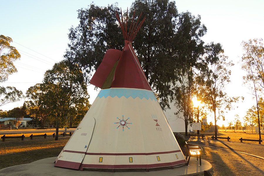 I thought the tepee monument was a bit weird. It was build to commemorate Sporting Shooters event called Rendezvous which is about muzzleloading guns and lifestyle of 1500-1800s which is one of the towns annual events.