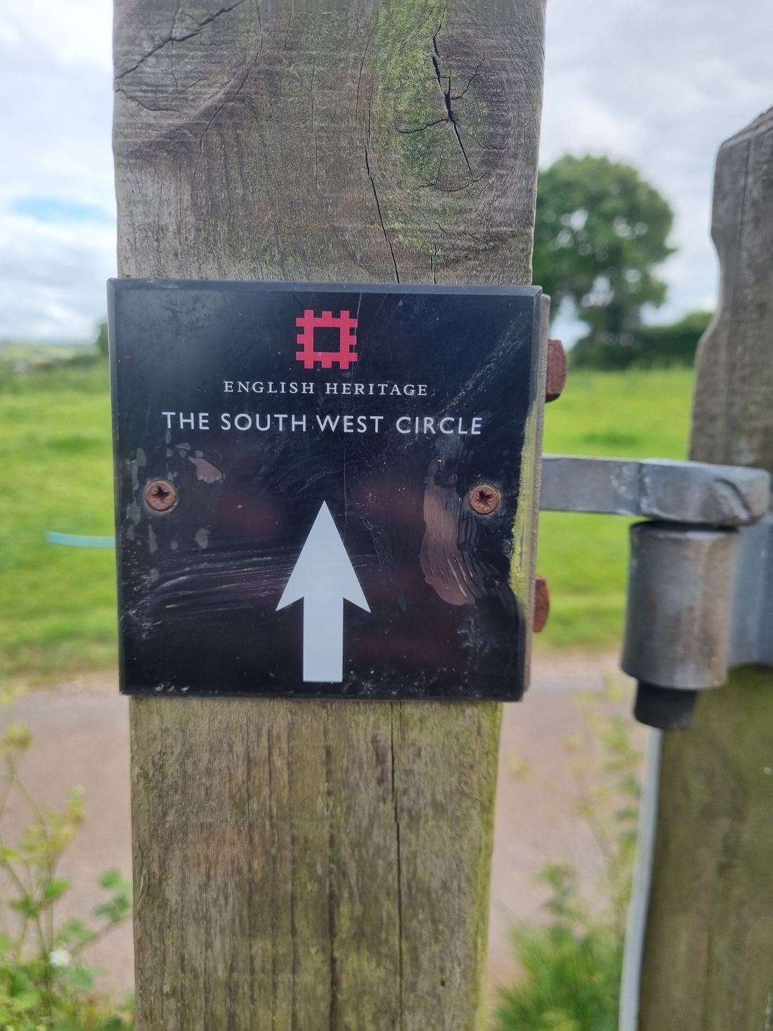 There are lots of other theories about these places too. One being they are built on magnetic ley lines. We saw somebody meditating in the middle of the circle when we arrived but I did not experience any time travel or receive any magical powers.