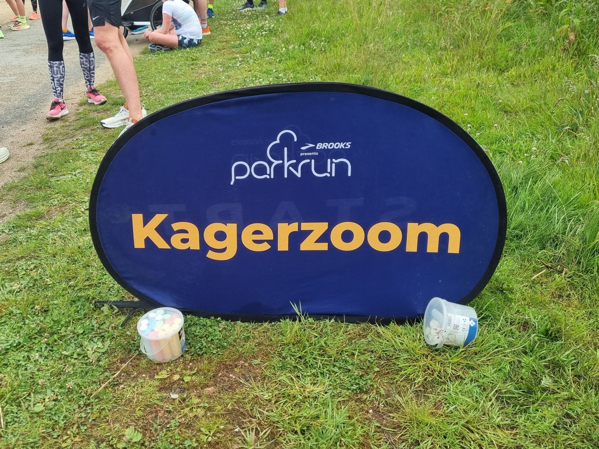 There is nothing better when you stick your head out the hotel door and see a group of other runners in their parkrun shirts heading in our planned direction. It is confirmation that we are in the right place at the right time. We always like to build in a bit of a time buffer in case we miss a bus or go the wrong way. The parkrun directional information is usually pretty good on the websites and we haven’t really stuffed up yet. It took a fair bit of planning and travel to squash 5 new parkruns locations into a 3 week trip.