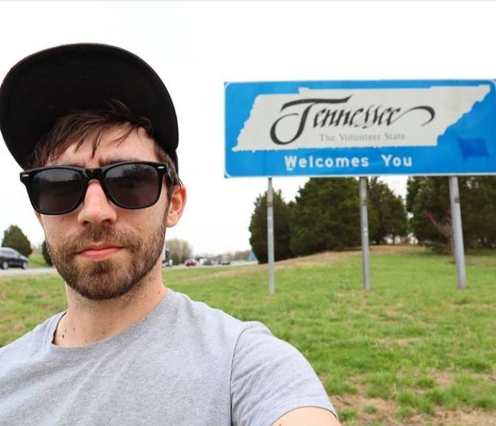 Bucket List State Sign Selfies No. 18: Tennessee
