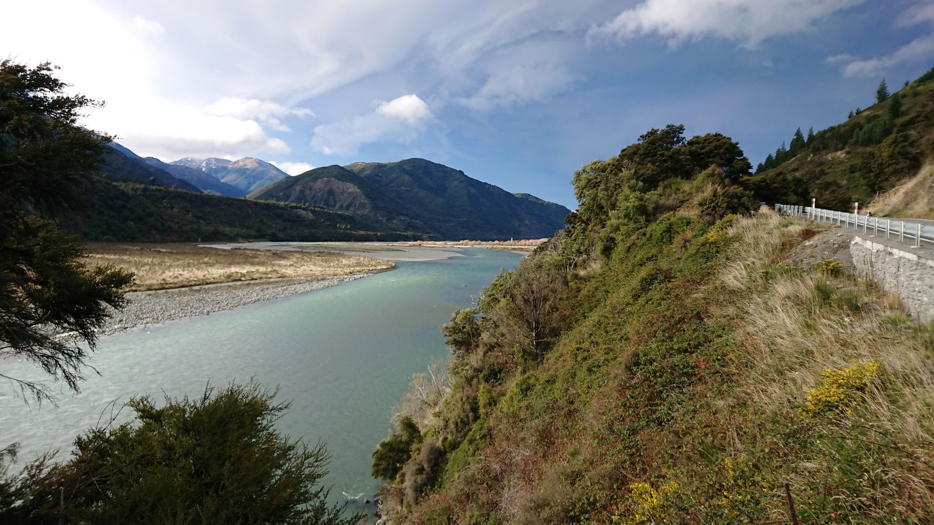 ...and hugs the Waiau River...
