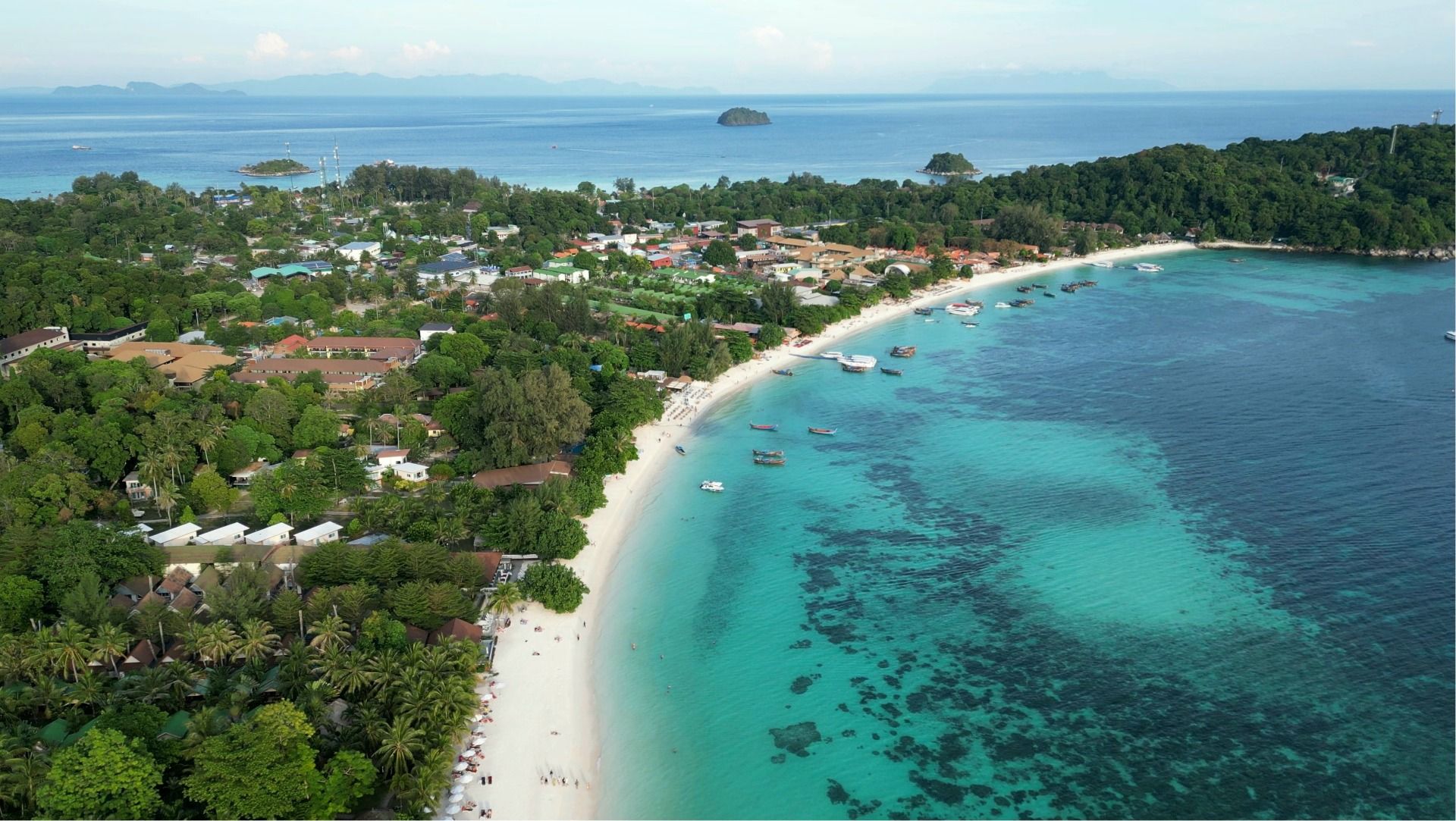Koh Lipe: A Tropical Paradise with Crystal Clear Waters