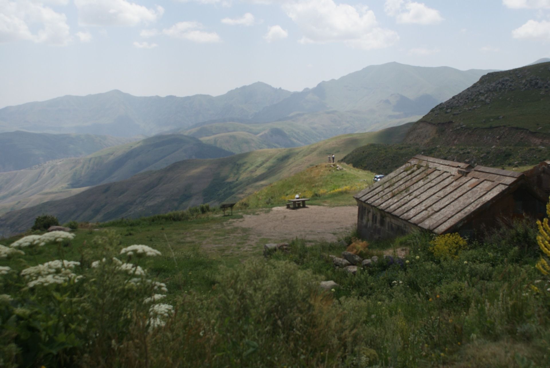 Around Iran no. 1 - Hitchhiking to the border of Iran