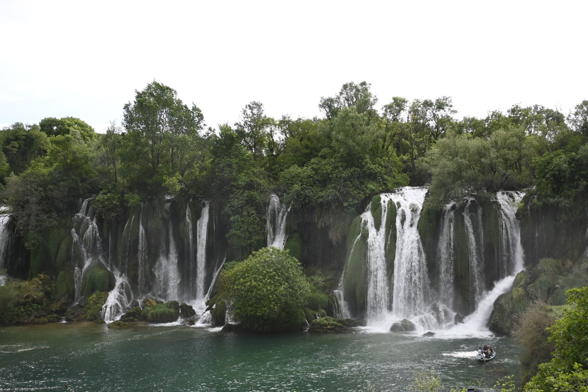 Around Bosnia and Herzegovina no. 4 – Kravica waterfalls