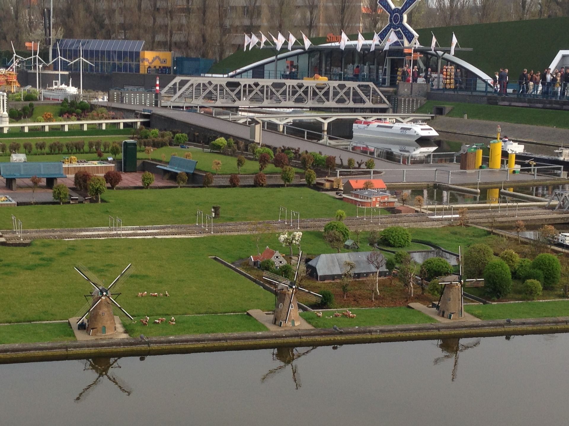 The Dutch Windmills with the trainrails