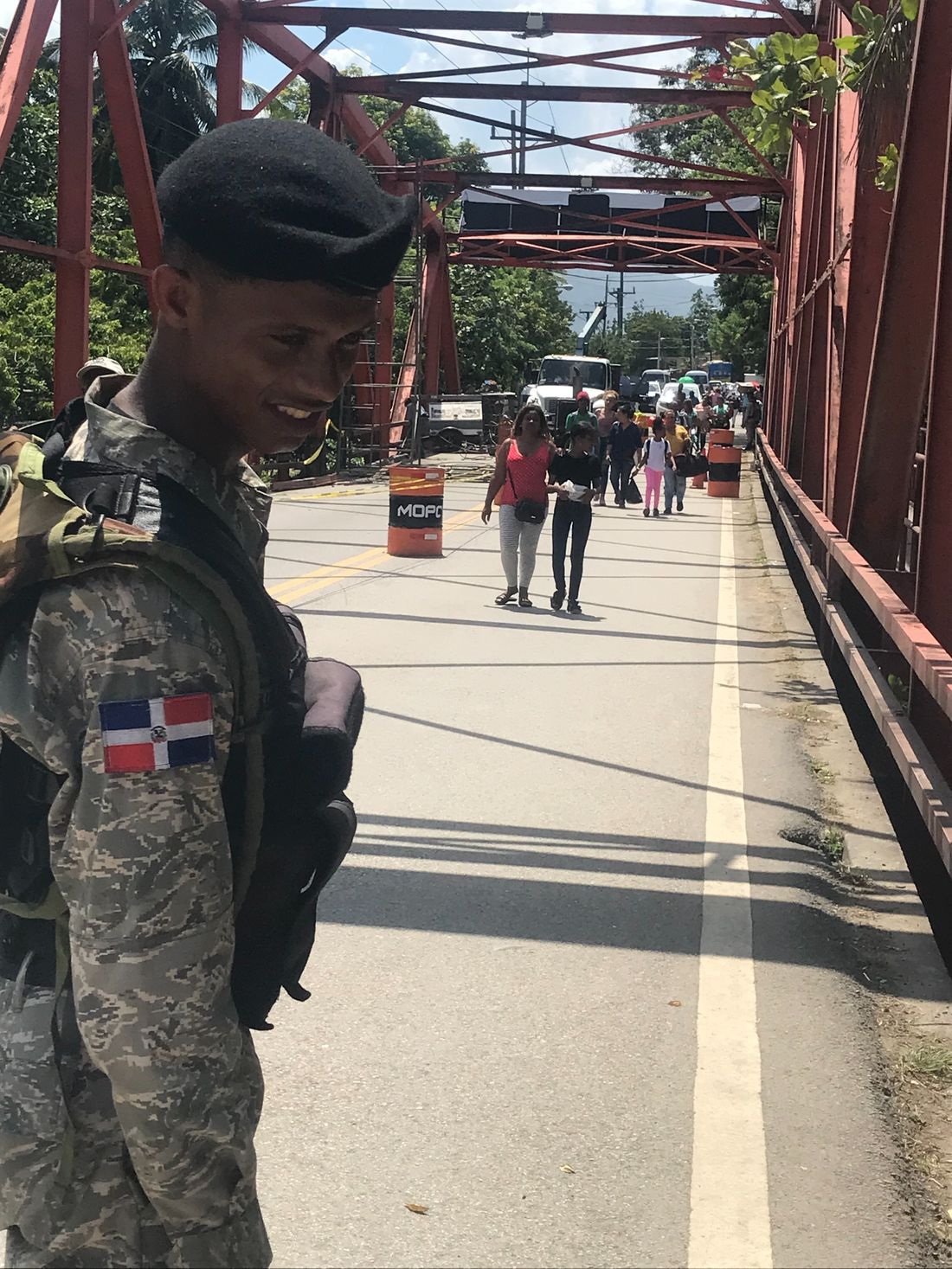 the bridge was monitored by the army to ensure that not too many people crossed it👍🏻