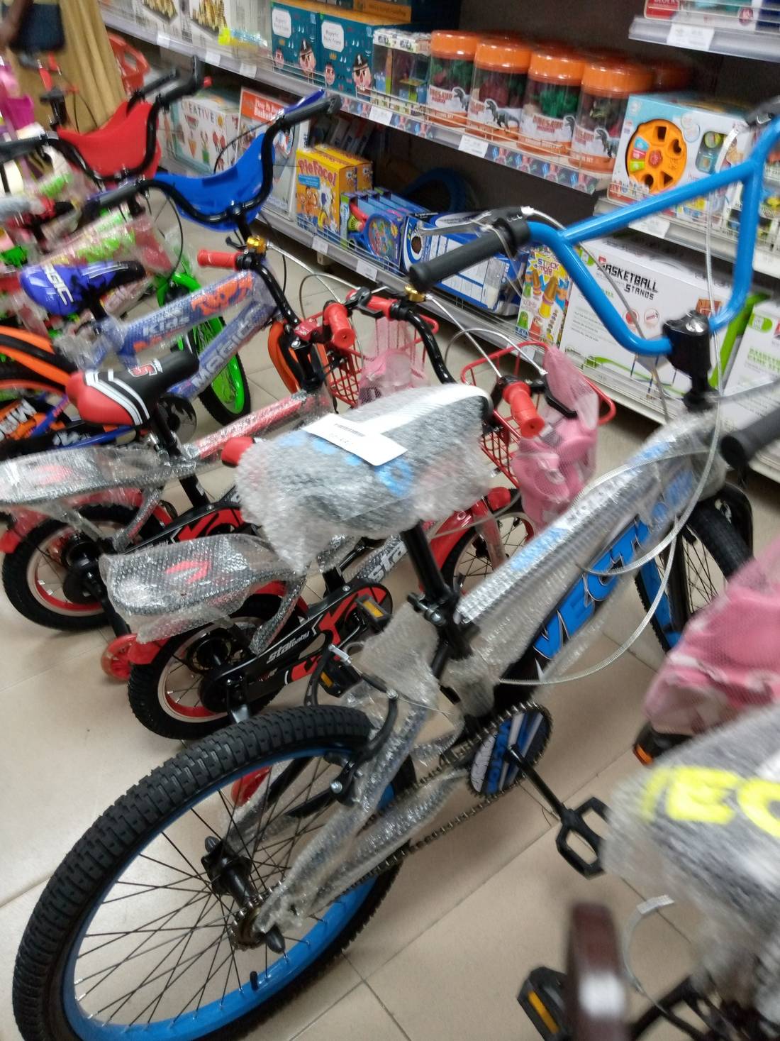 Bicycles packed @ the display in Melcom shop