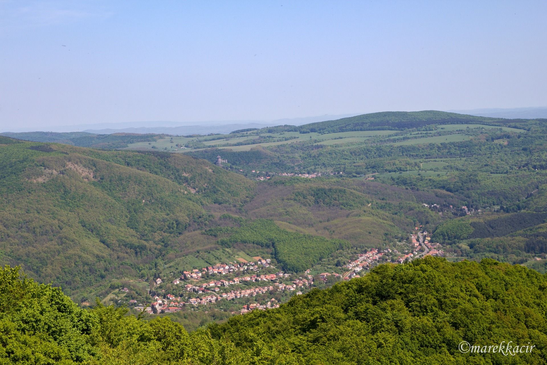 Hiking to Karanč lookout tower