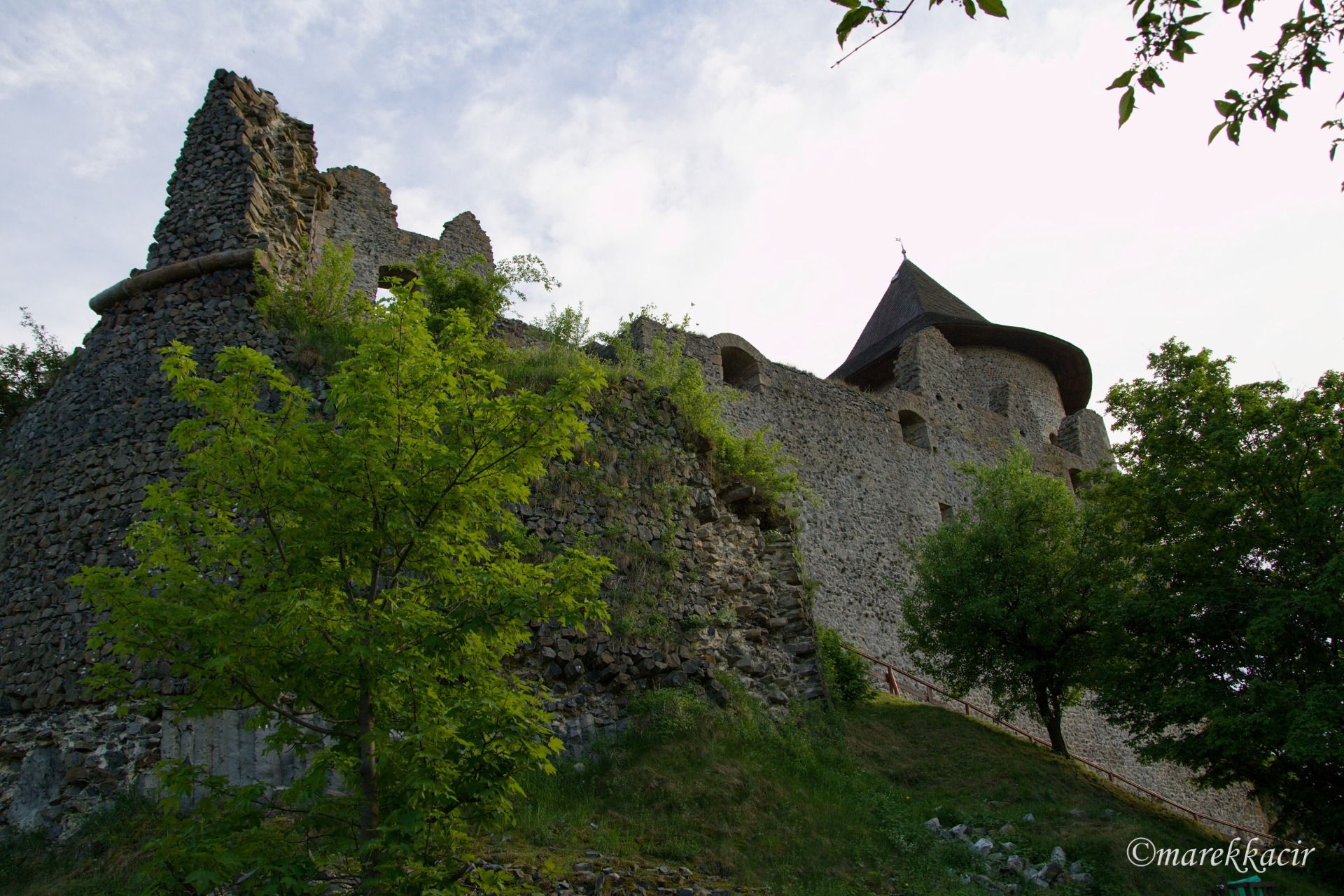 Hiking to Šomoška castle
