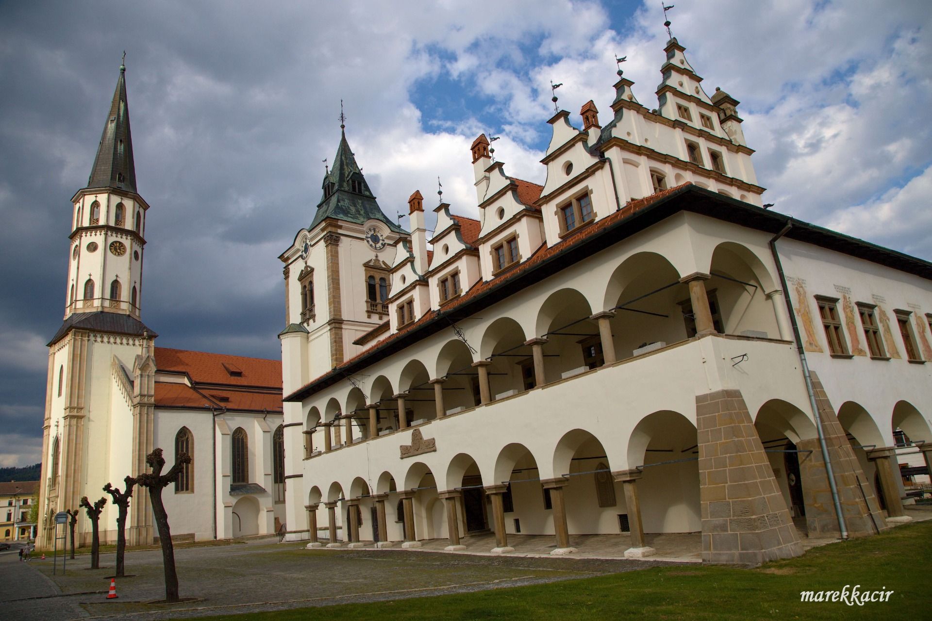 Levoča during the day and at night
