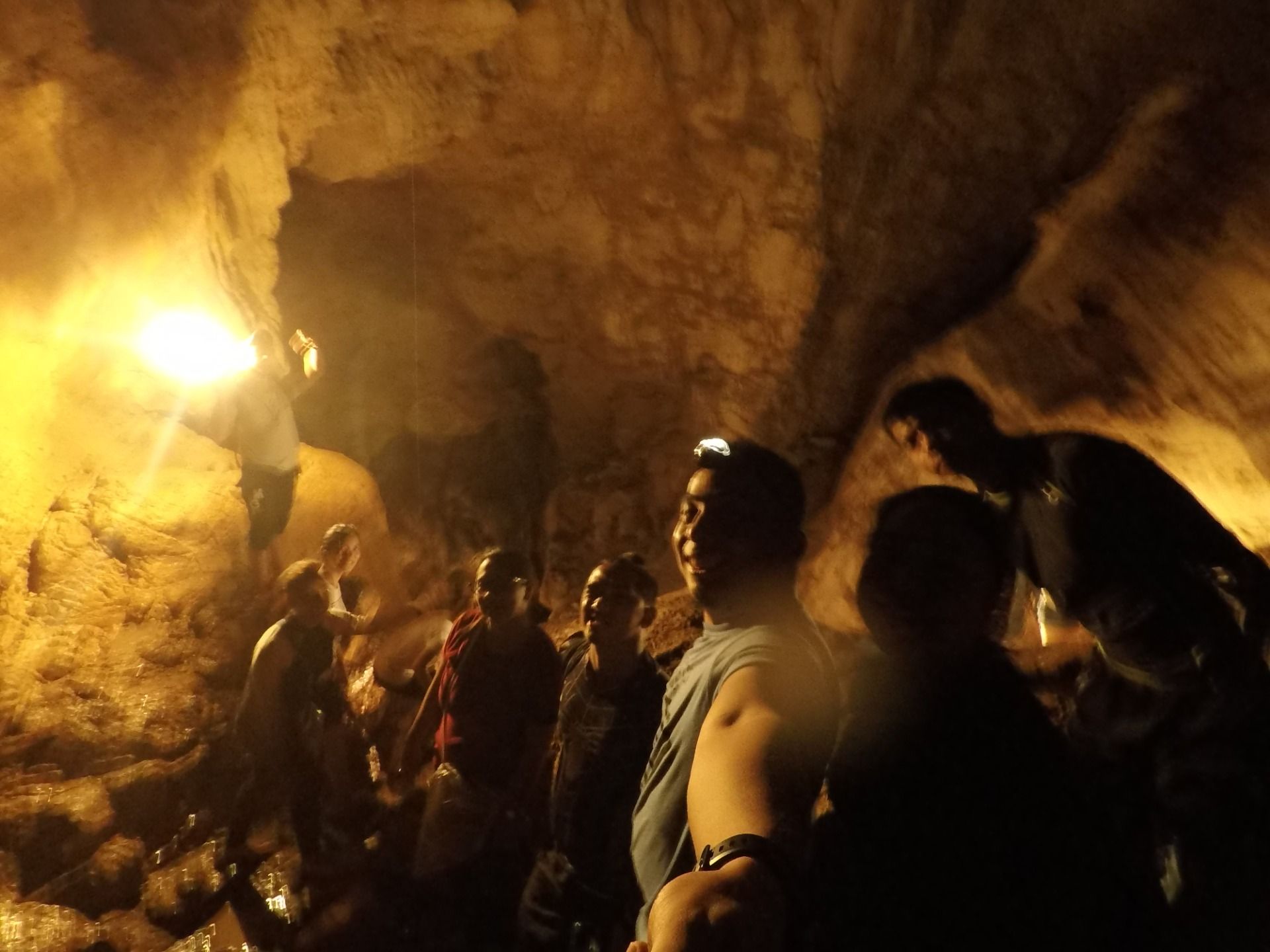 Took a quick photo while we are climbing down the steep slope of Stage 1.