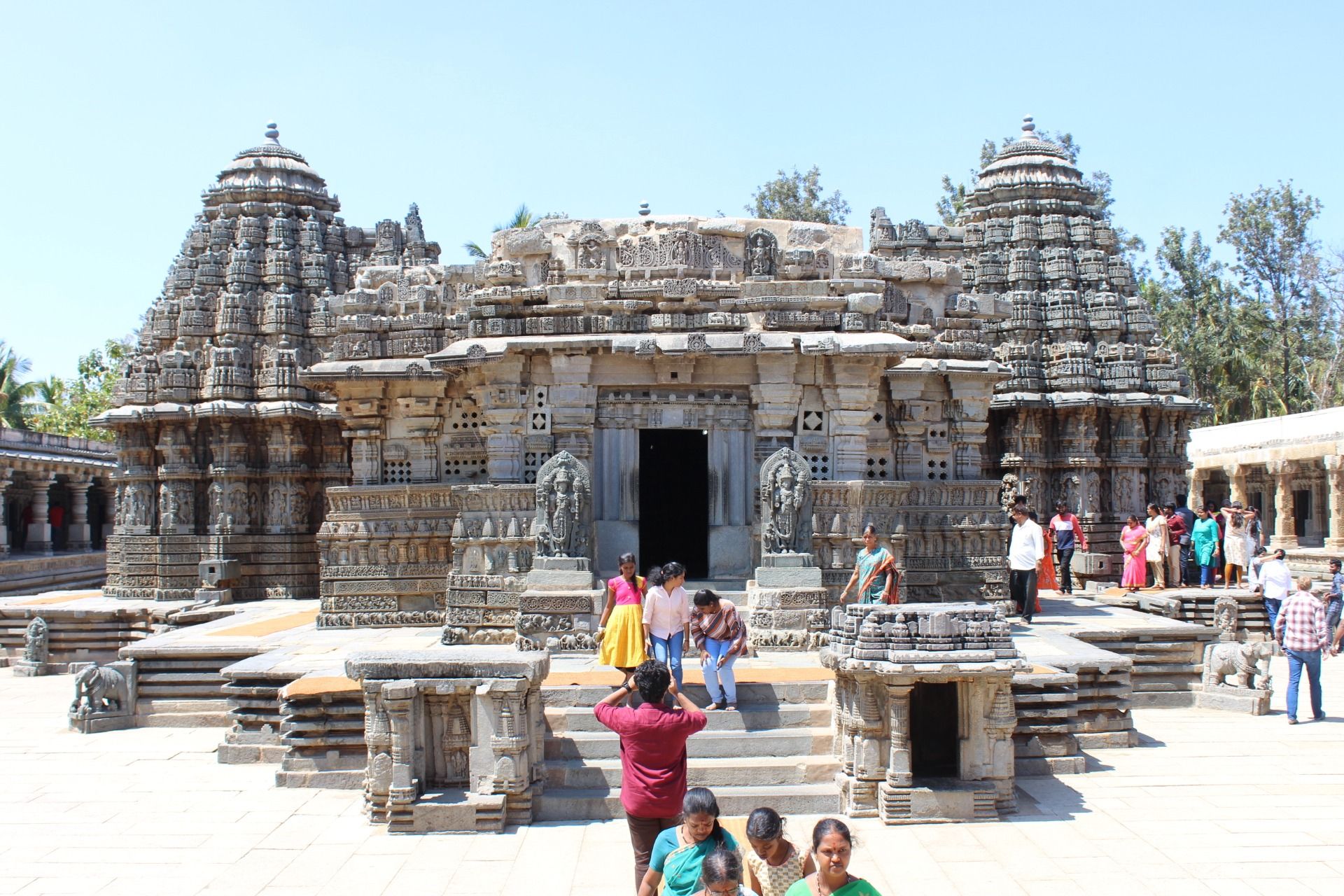 Being an Architect I couldn’t resist watching this incredible structure by myself, so this made us all