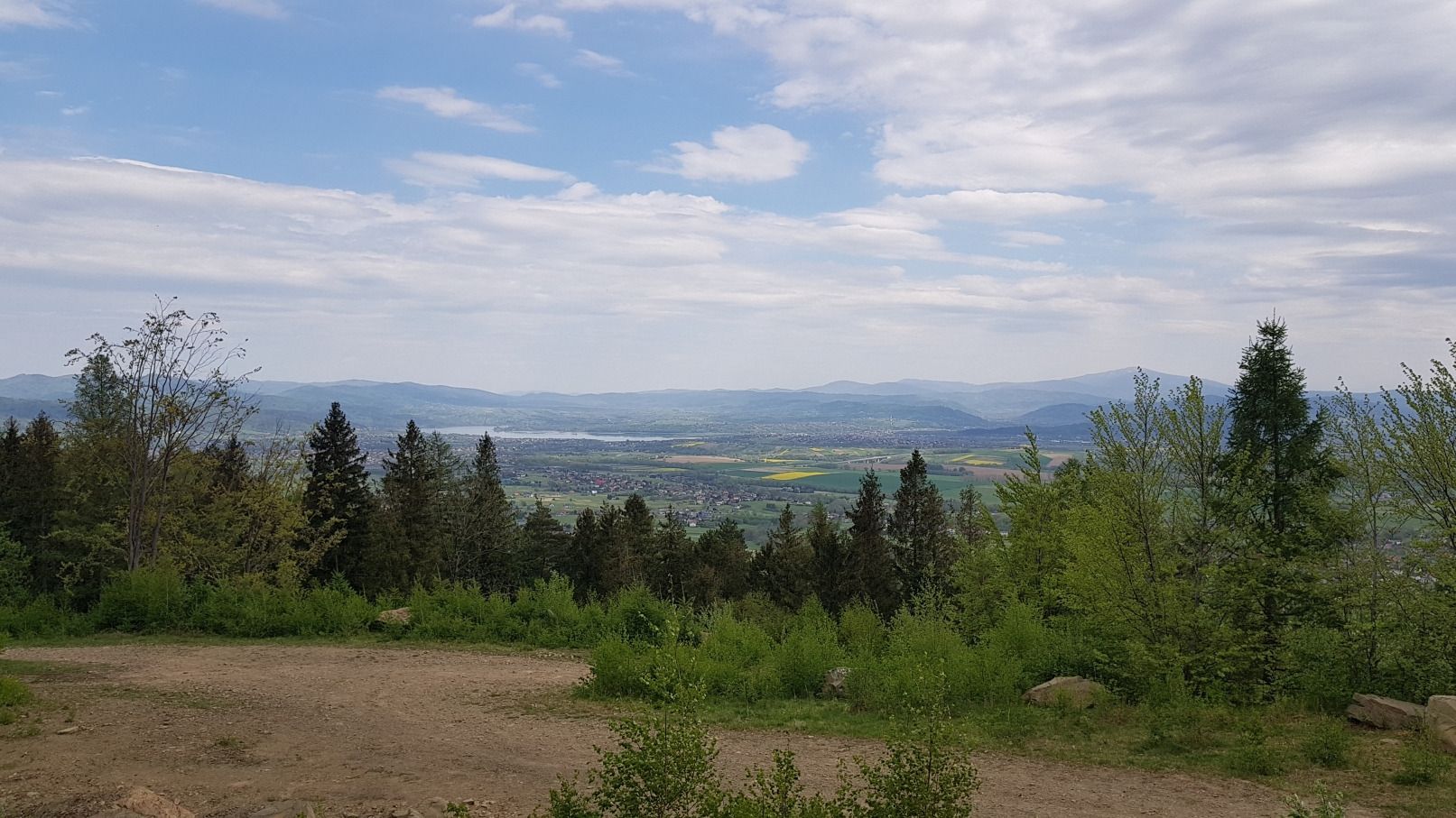 With my family through the forest to the Becyrek pass.