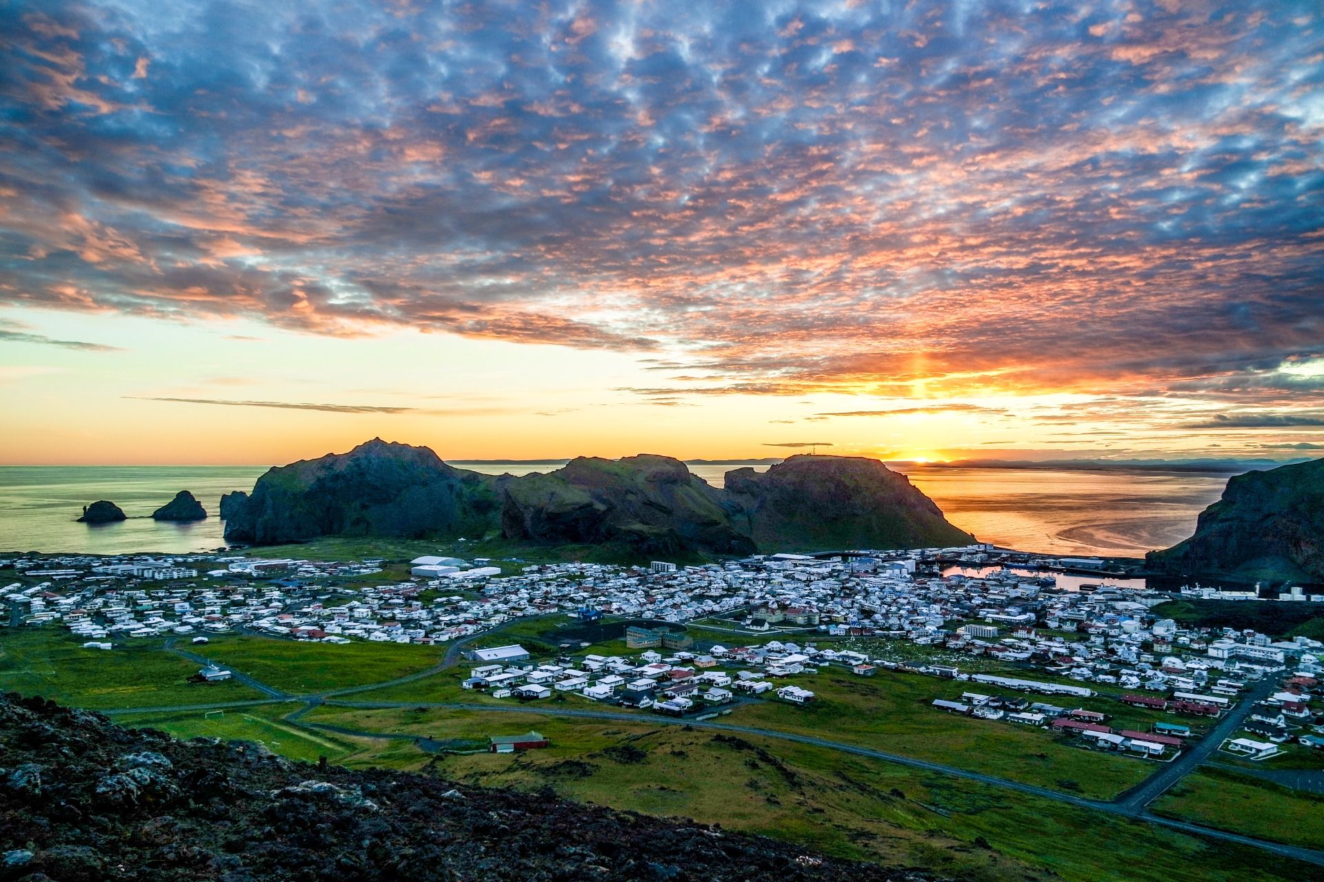 [Iceland summer #5] You must visit here!!  'Vestmanaeyjar'