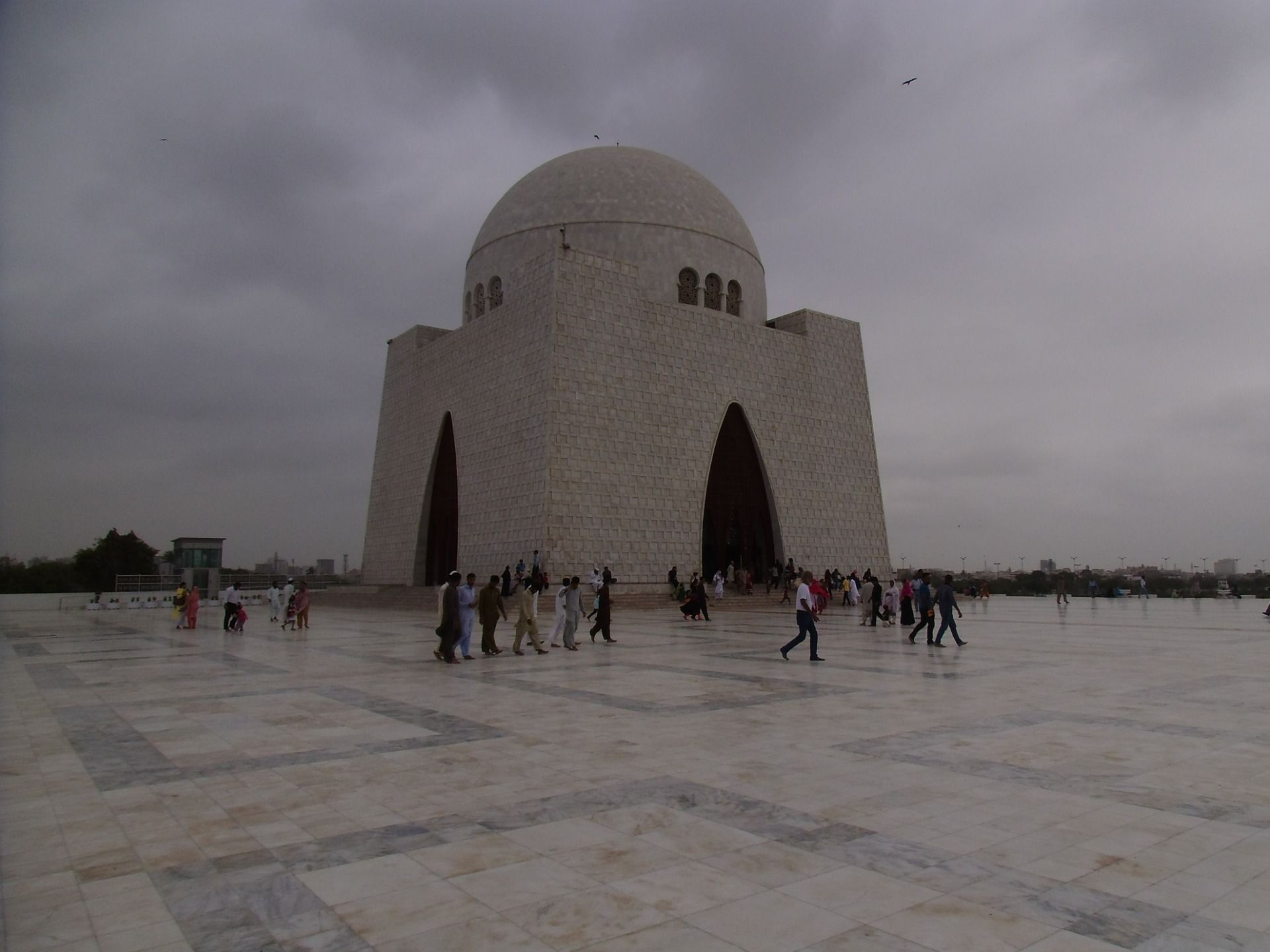 Mazar-e-Quaid (Jinnah Mausoleum): Karachi