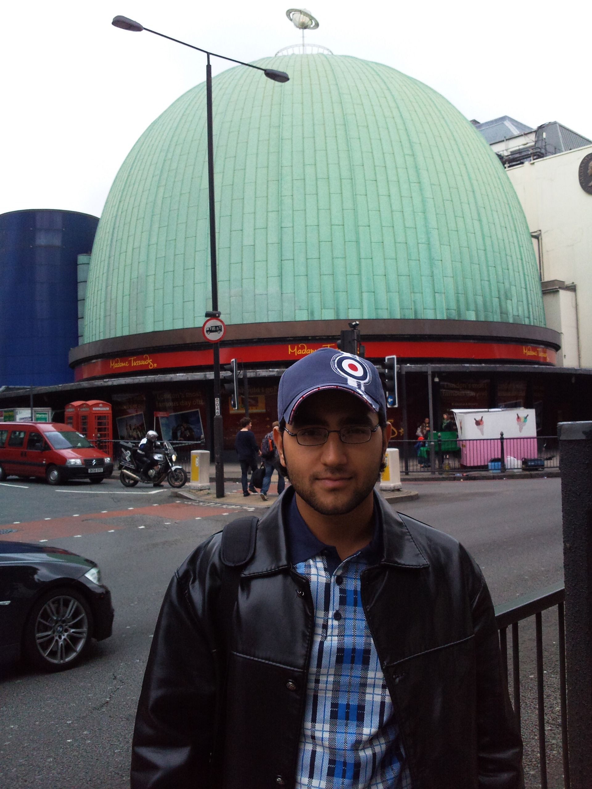 My Experience at Madame Tussauds : London : 2009