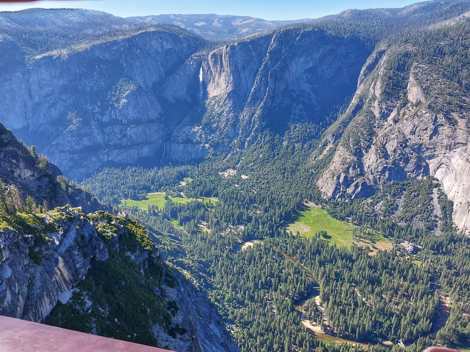 „Von Bibliothek bis Benzinleck – Abenteuer auf kalifornisch“
