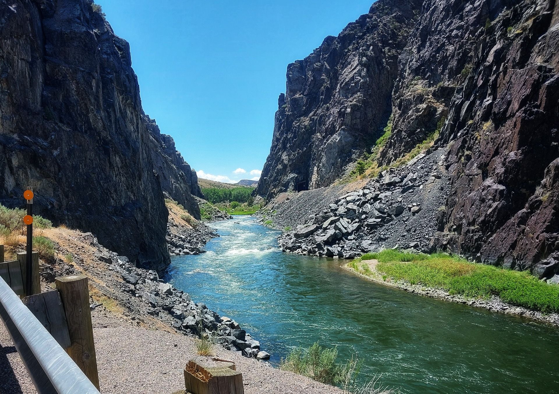 Ölwechsel, Canyon-Zauber und Beton Light in Wyoming