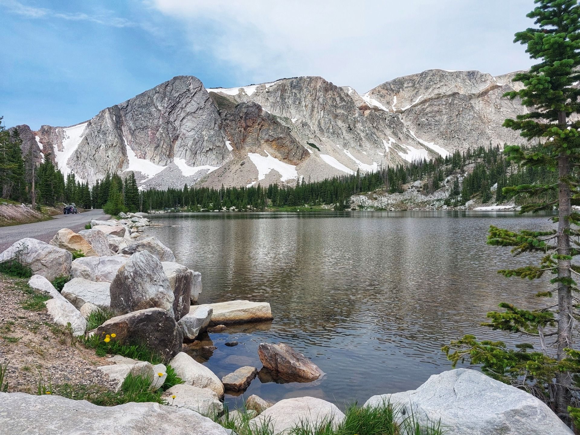 3300 Meter, Schnee & ein steckengebliebener Jeep: Motorradabenteuer in den Rockies