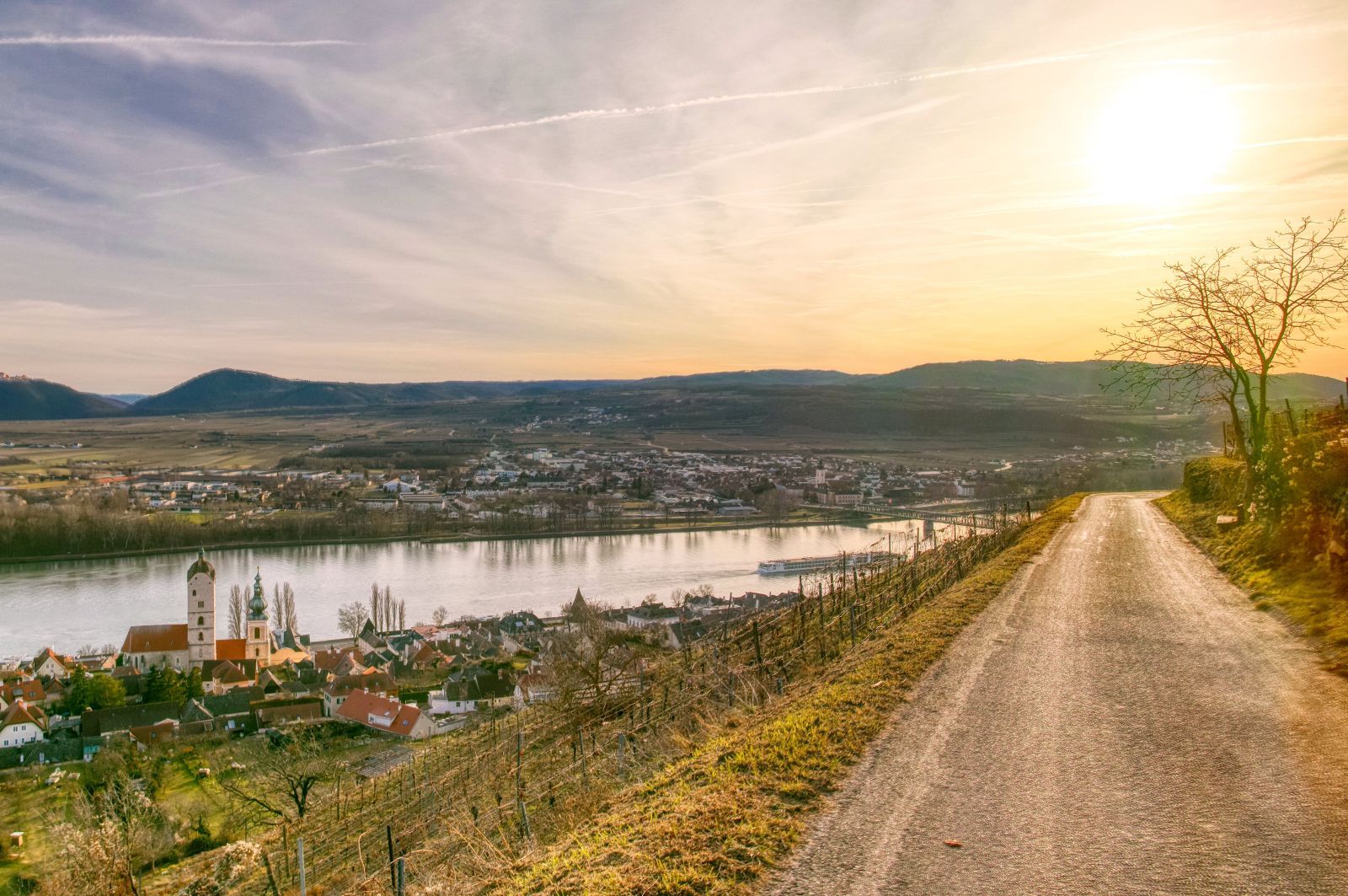 A circular hike above Krems-Stein