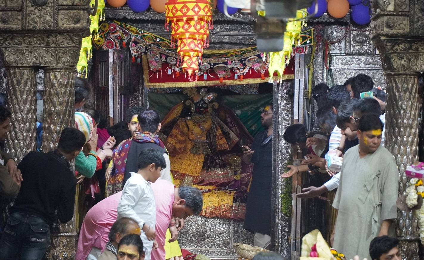 Vrindavan - Shri Banke Bihariji Temple, Keshi ghat and Nidhivan