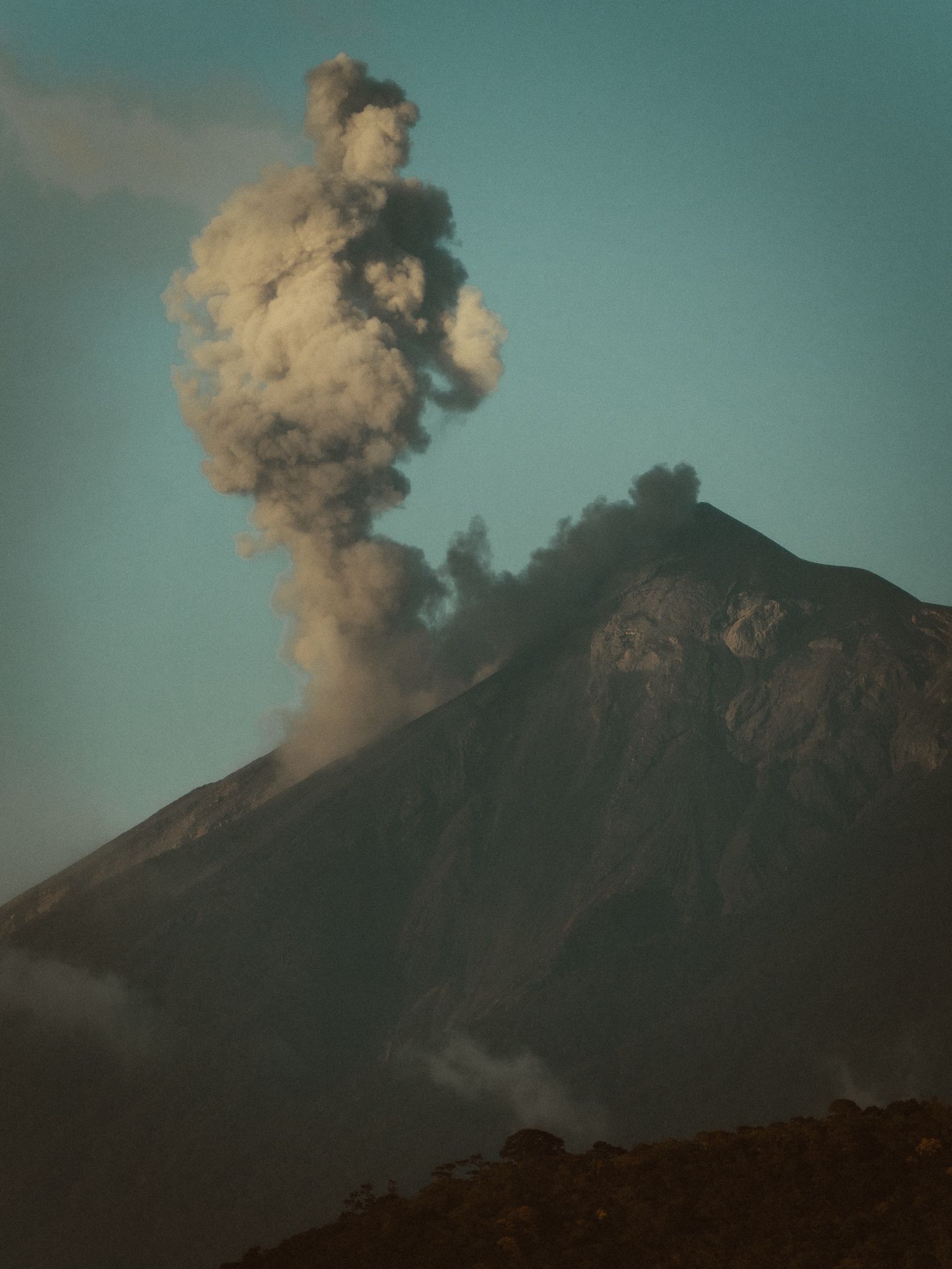 Volcano Views: Antigua Guatemala's Captivating Day 2