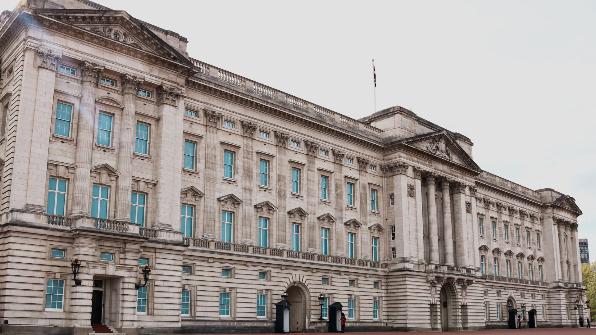 Is visiting Buckingham Palace a must when in London?