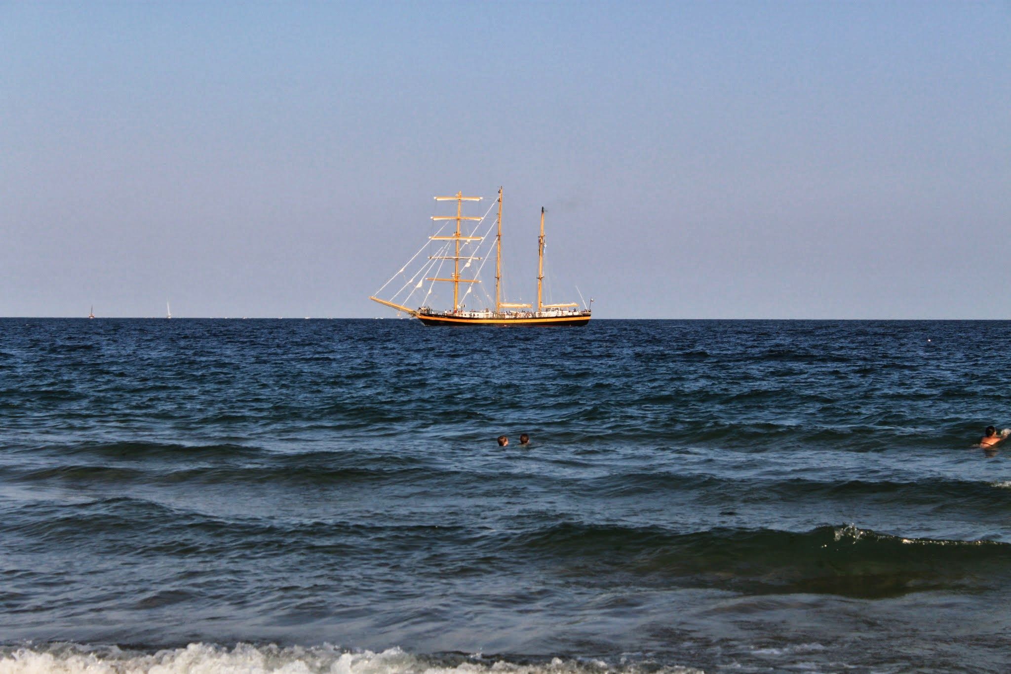Yacht on the horizon