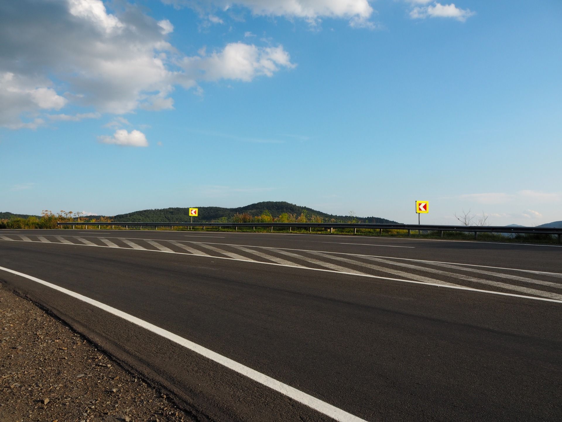 The highway on which we went to Synevyr