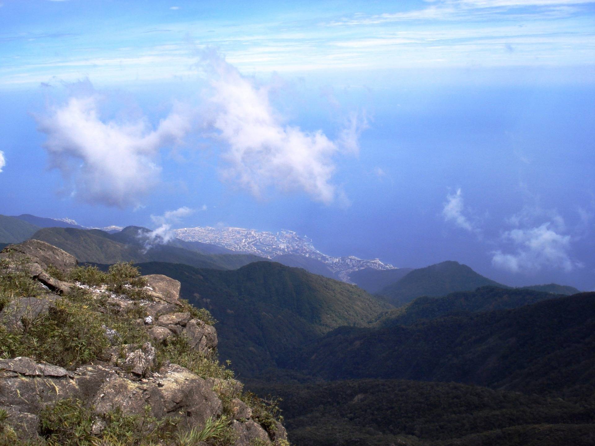 Climb to Naiguatá peak, the roof of the Venezuelan Coastal Range