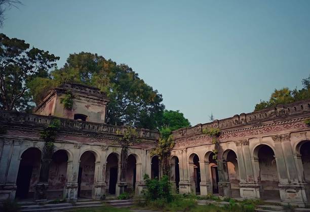 During my two-day solo tour, I visited a zamindar house.[part1-Tangail]