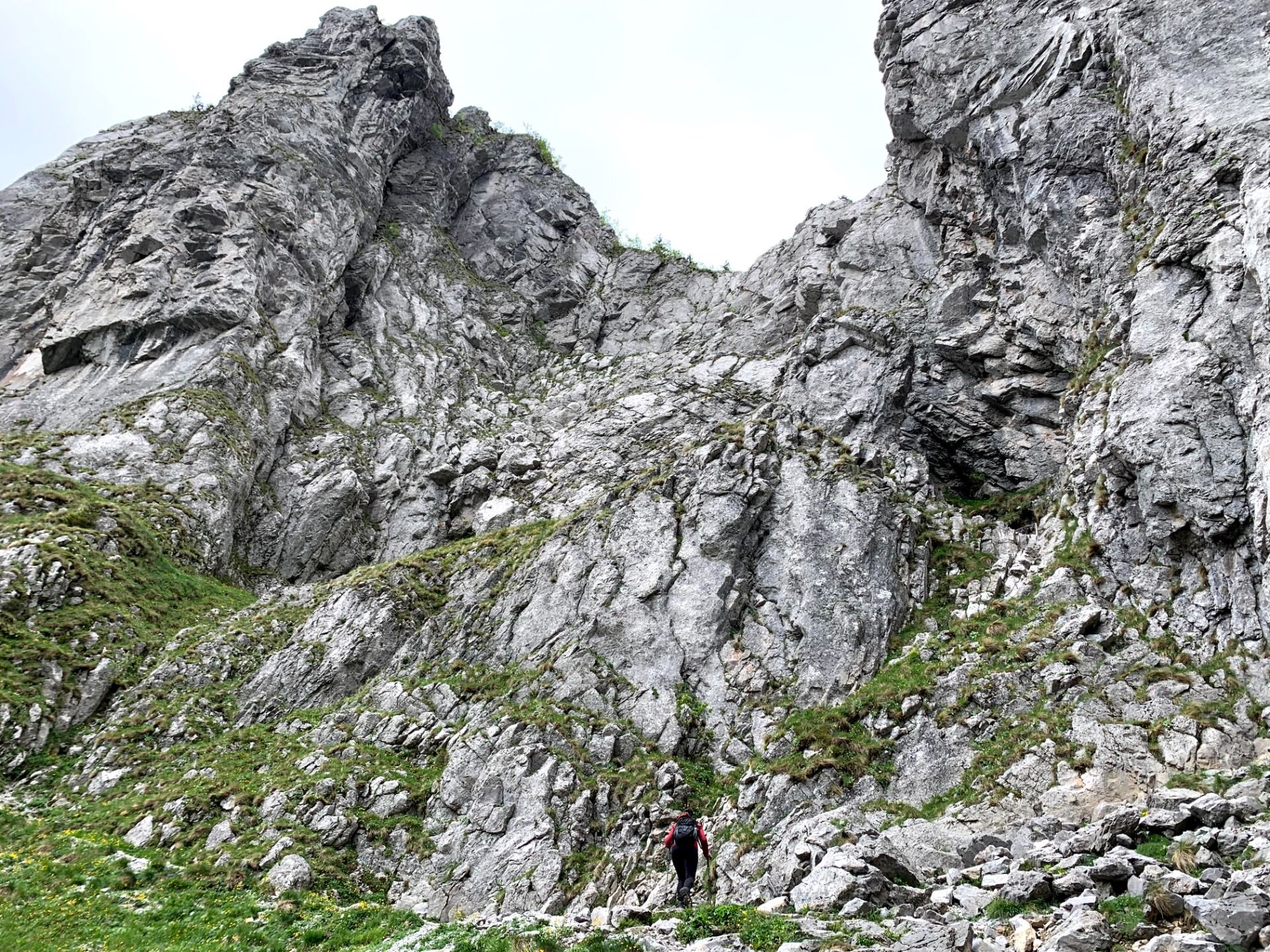 Approach to the Raptawicka Cave