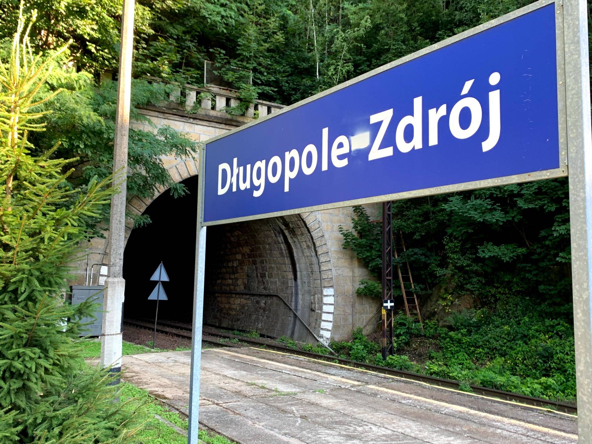 Stacja PKP w Długopolu Zdrój