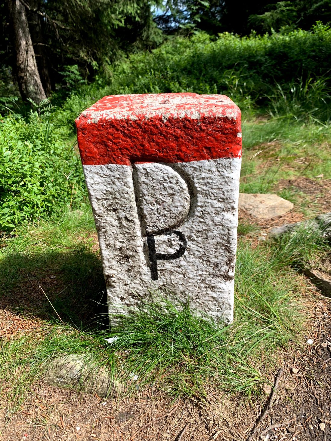 Recyklingowany słupek graniczny