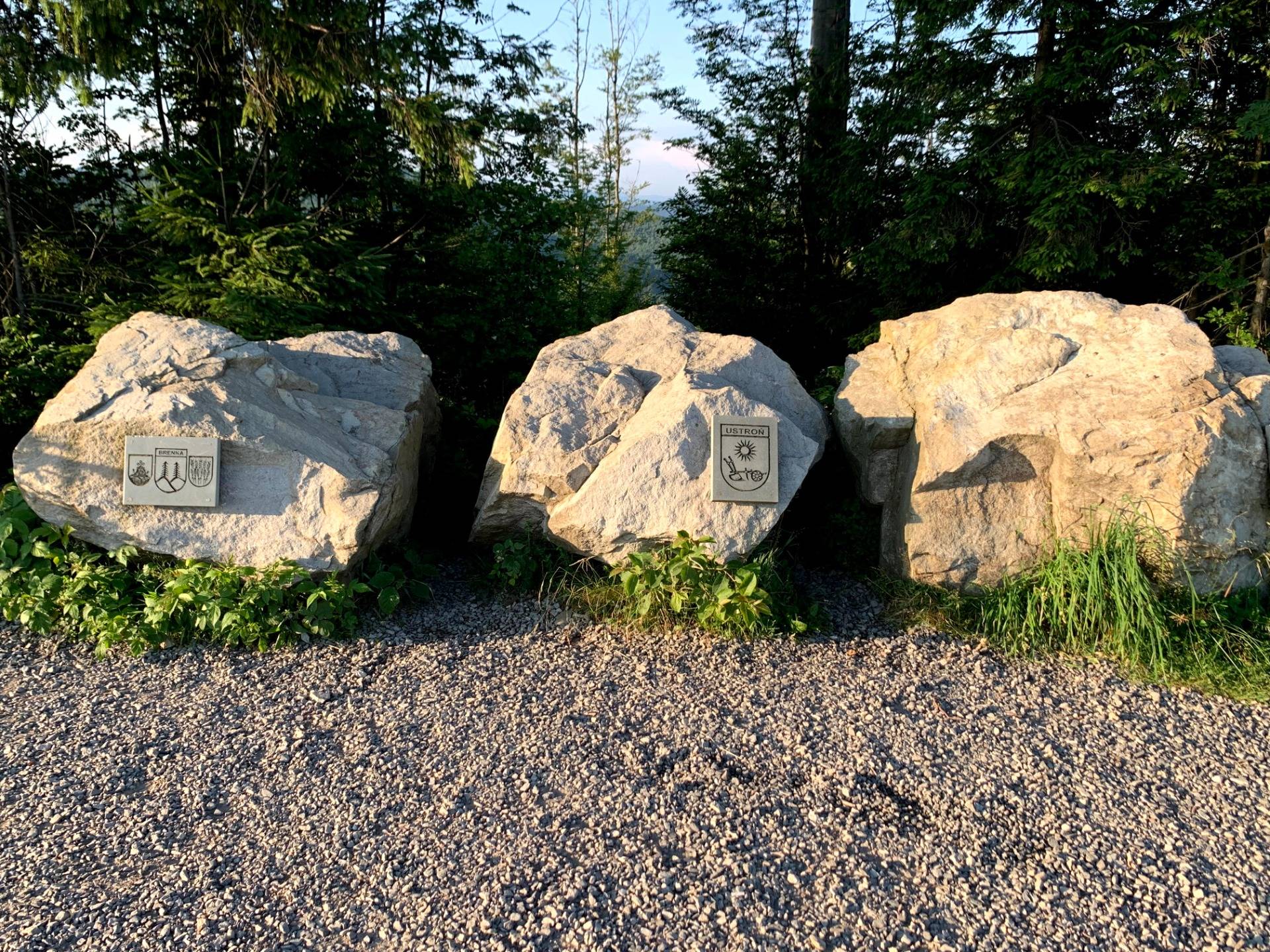 Trzy kamienie na Trzech Kopcach
